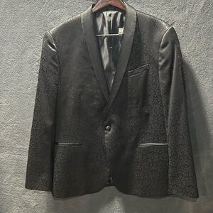 One of my favorites. Something I enjoy on a quiet night out.